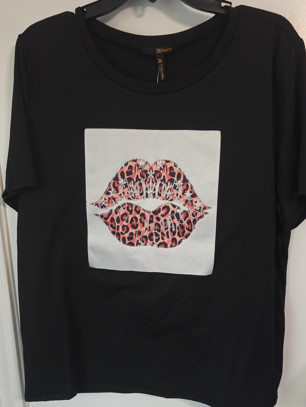NWT LIPS RHINESTONE SILVERTONE PTP 23
